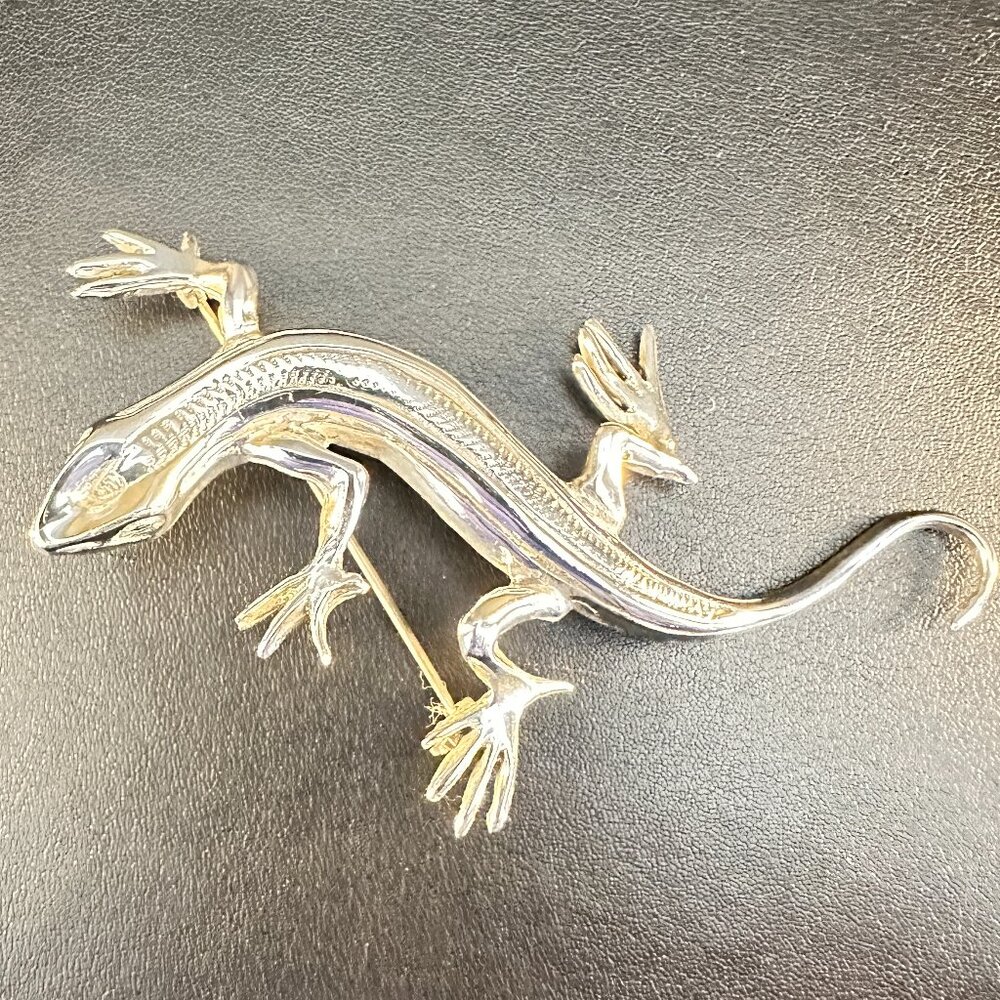 🦎✨ VINTAGE STERLING SILVER LIZARD BROOCH ✨🦎